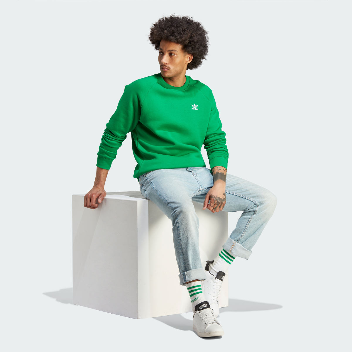 Adidas Trefoil Essentials Crewneck. 4