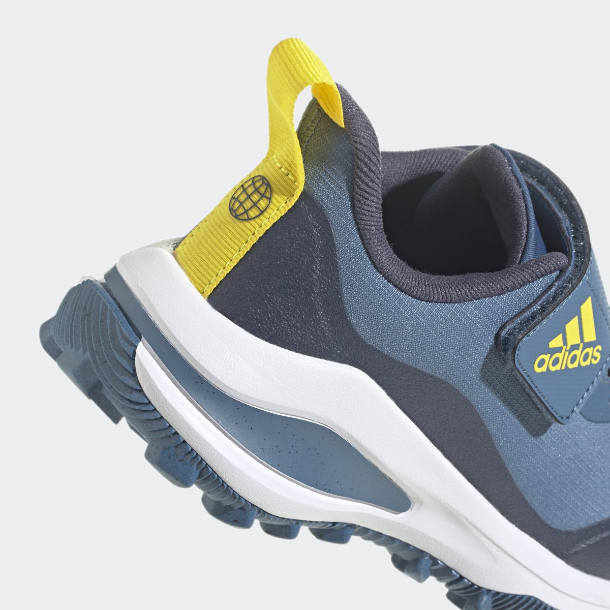 Adidas Sapatilhas de Desporto e Running Todo-o-terreno Cloudfoam FortaRun. 10