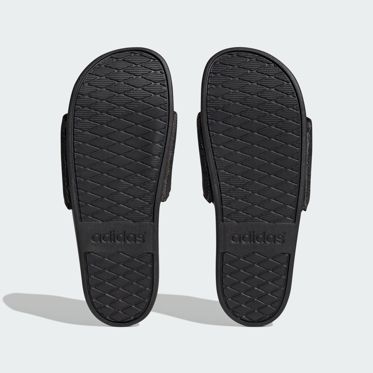 Adidas Chancla Adilette Comfort. 4