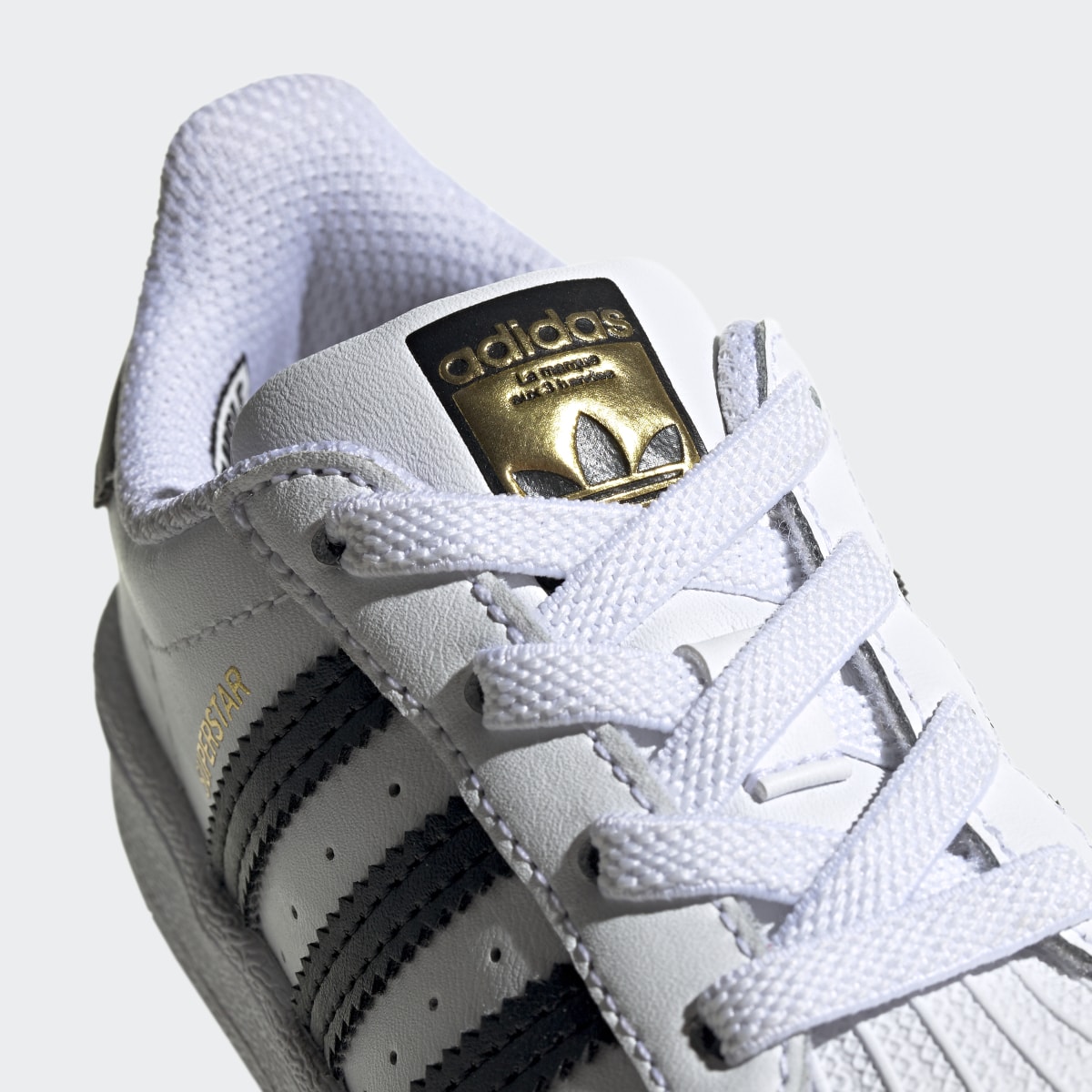 Adidas Chaussure Superstar. 10