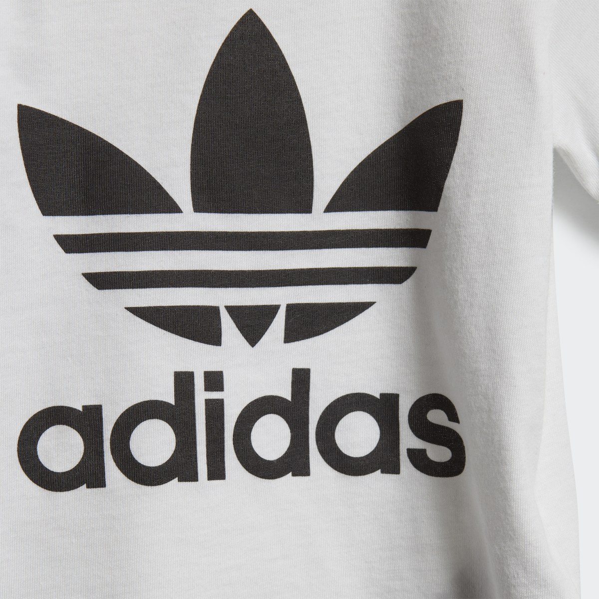 Adidas T-shirt Trefoil. 5