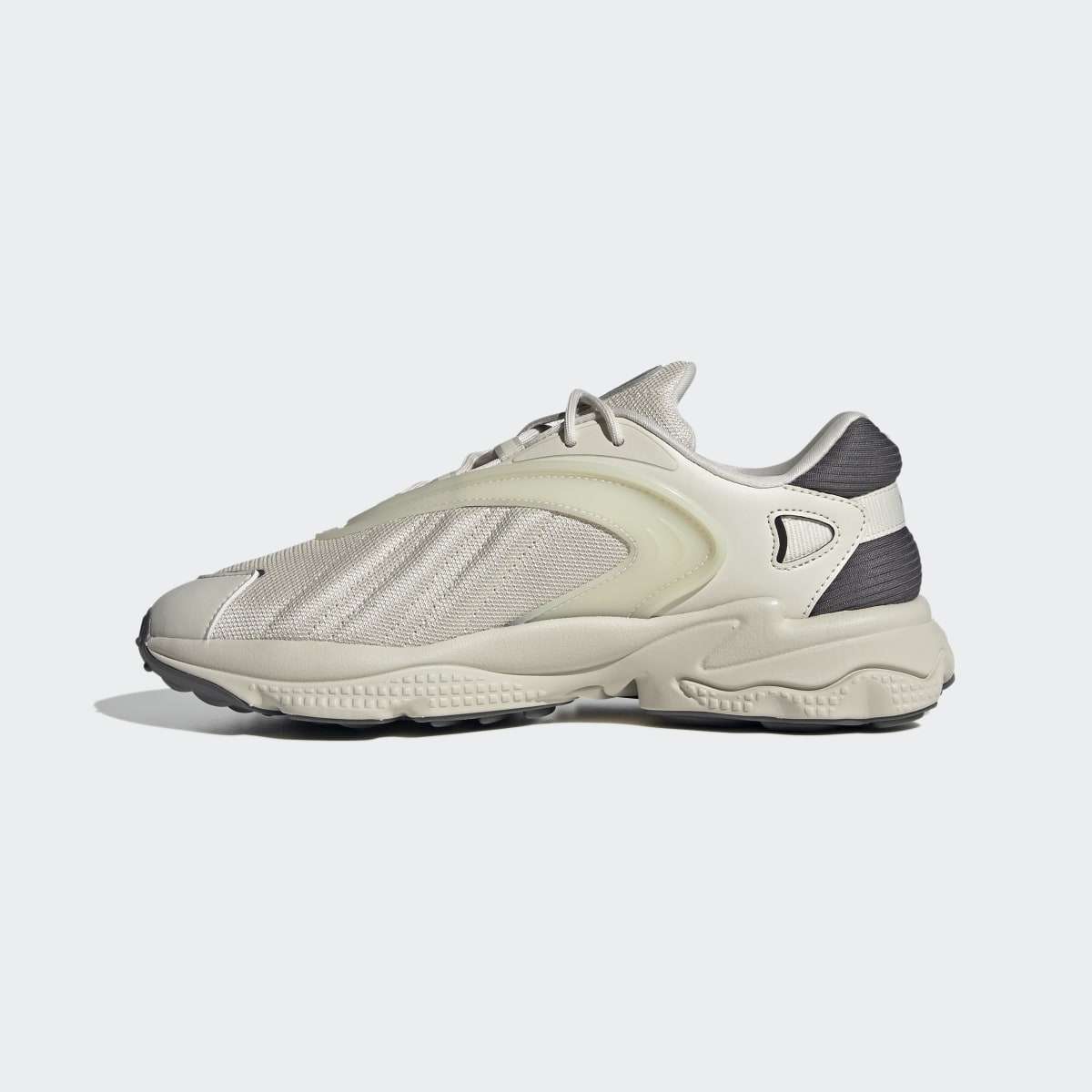 Adidas Oztral Schuh. 13
