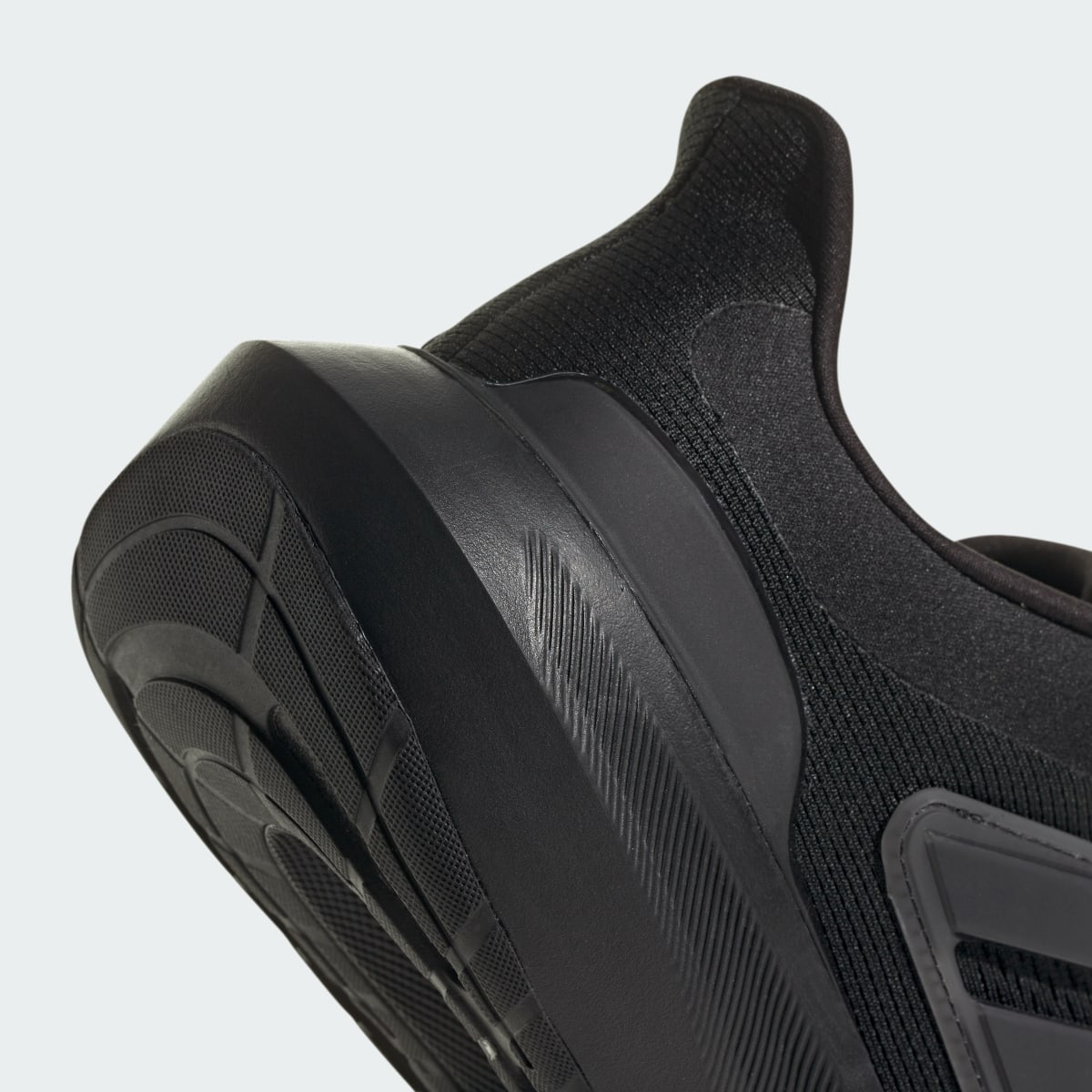 Adidas Ultrabounce Ayakkabı. 9