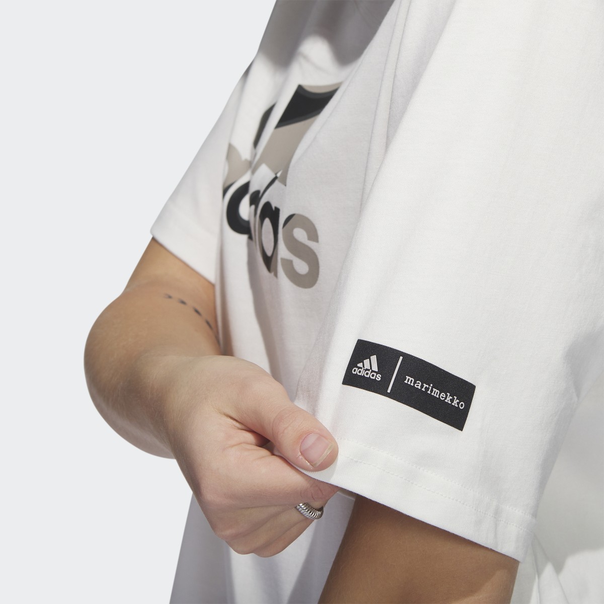 Adidas Marimekko Crop T-Shirt. 7