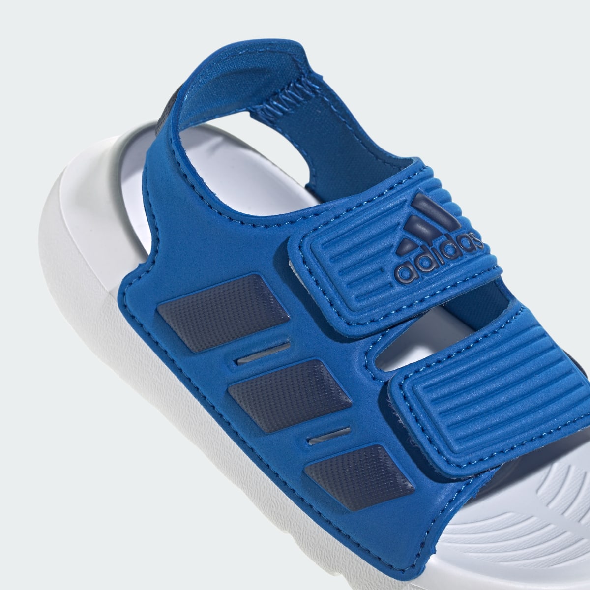 Adidas Sandálias Altaswim 2.0 – Criança. 9