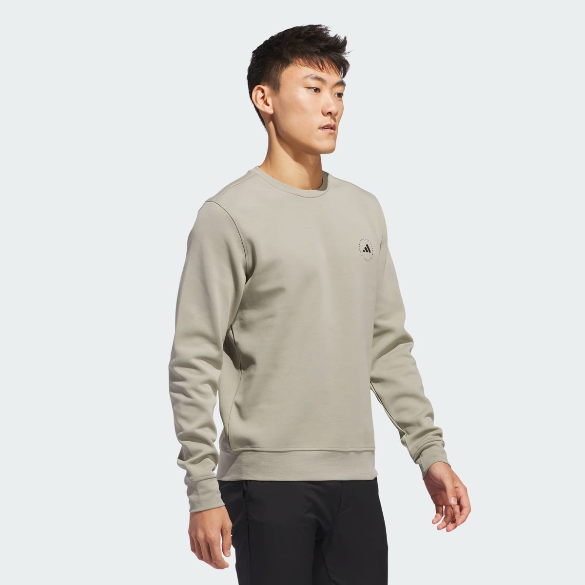 Adidas Crewneck Sweatshirt. 4