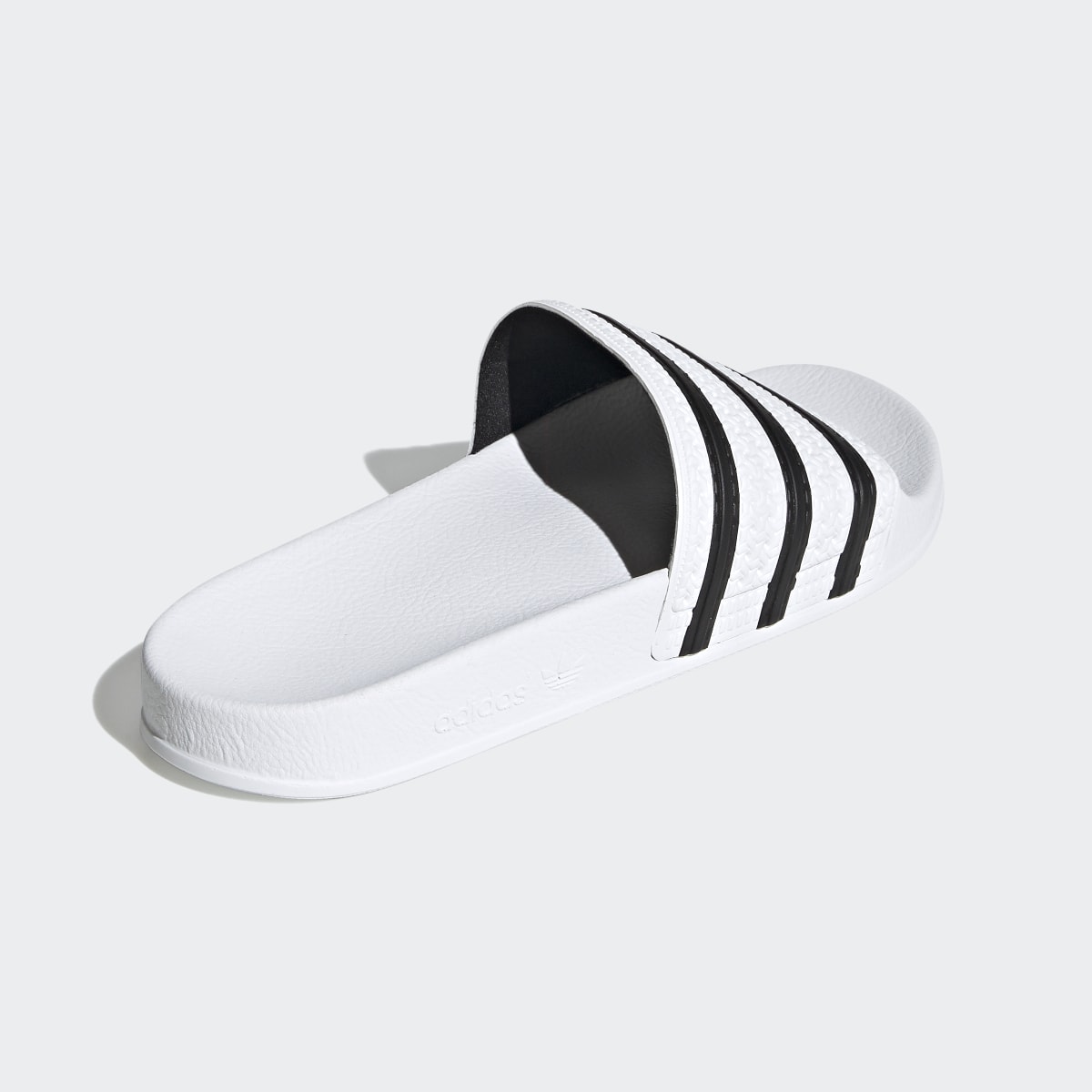 Adidas Chancla Adilette. 7