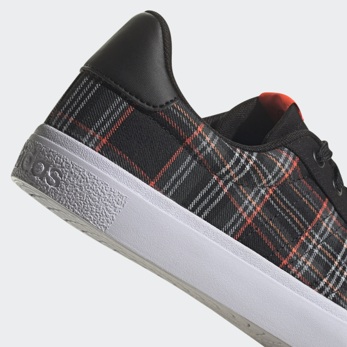 Adidas Vulc Raid3r Lifestyle Skateboarding 3-Streifen Branding Schuh. 9