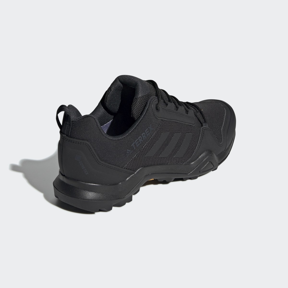 Adidas Chaussure de randonnée Terrex AX3 GORE-TEX. 7