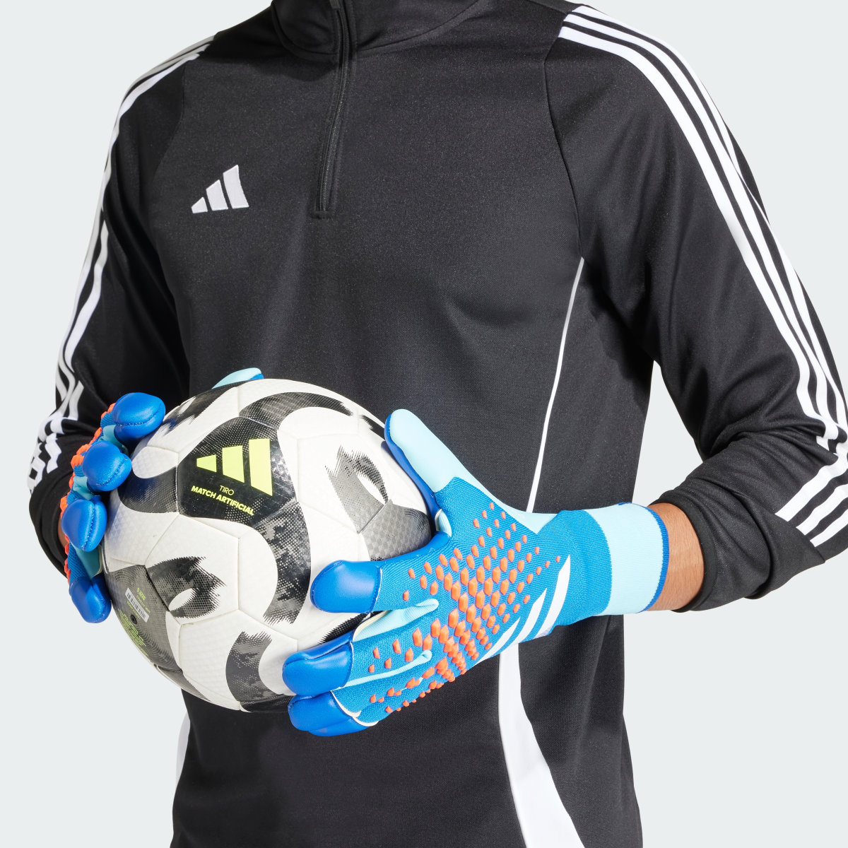 Adidas Predator Pro Hybrid Gloves. 6