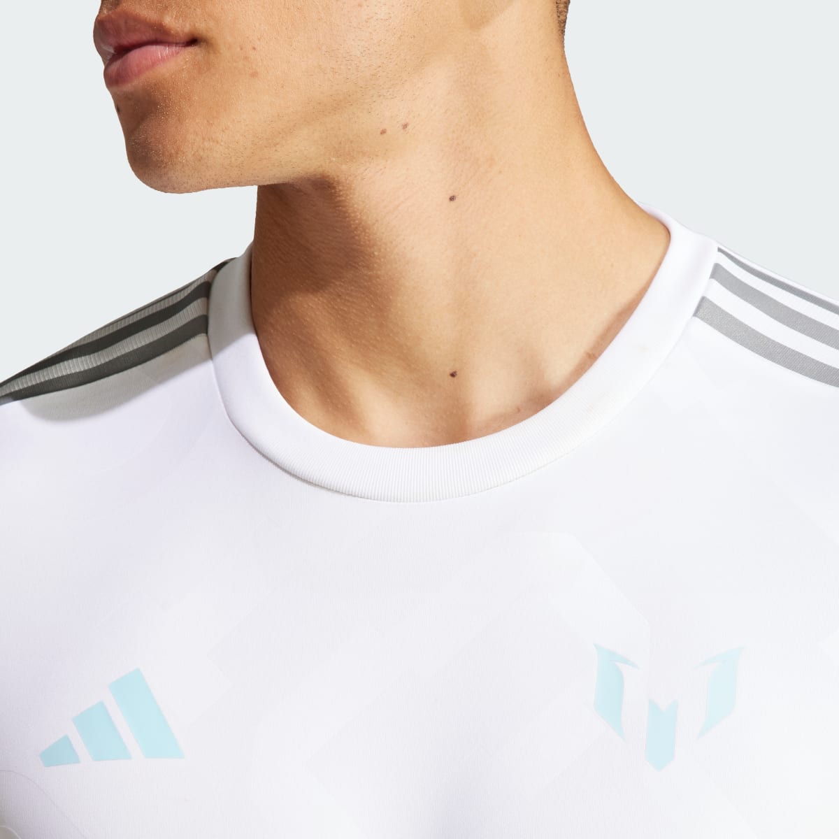 Adidas Messi Training Jersey. 8