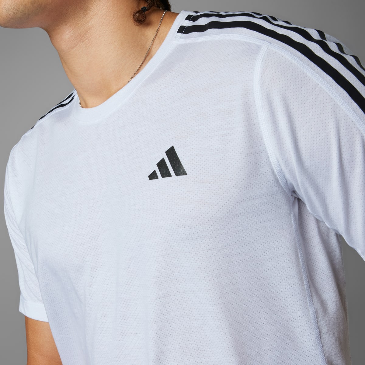 Adidas Own the Run 3-Stripes Tee. 4