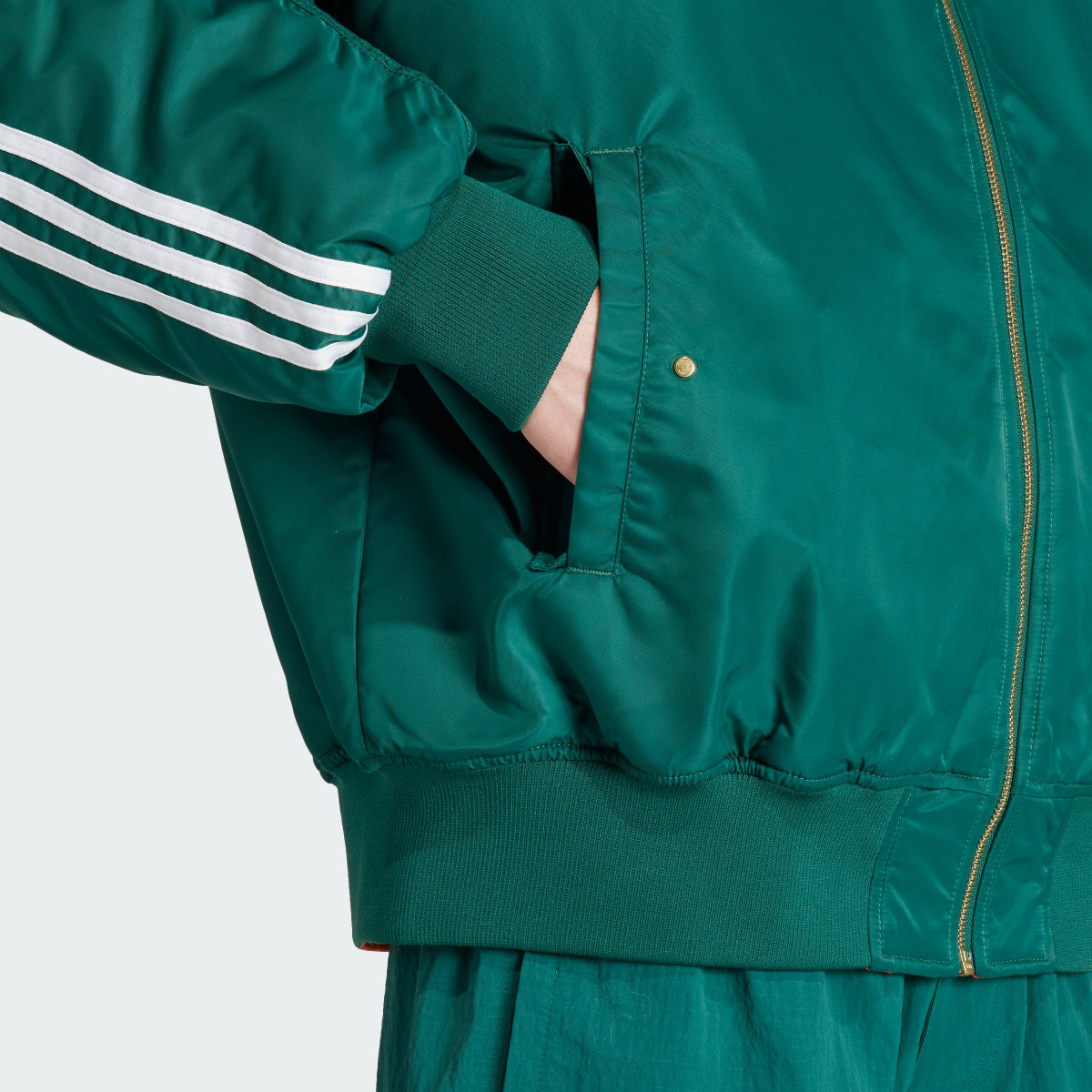 Adidas BOMBER. 7