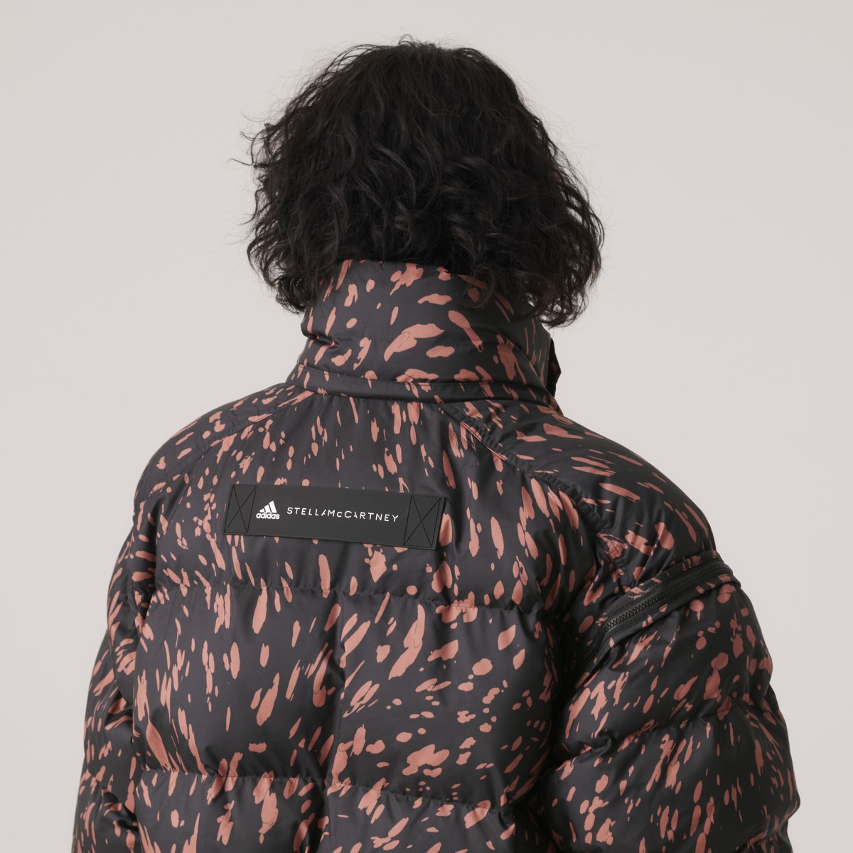 Adidas by Stella McCartney Long Puffer-Mantel. 9