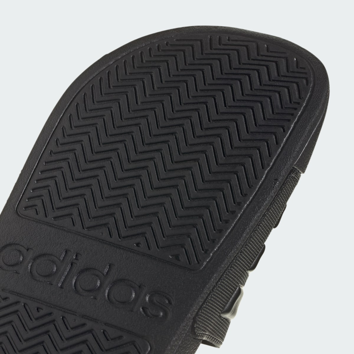 Adidas Shower adilette. 9