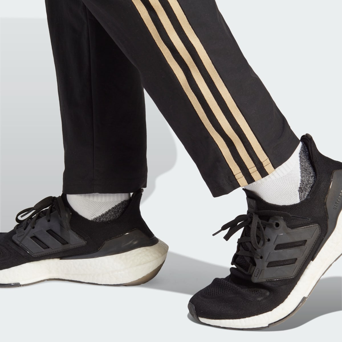 Adidas Pantalón Italia 125th Anniversary. 7