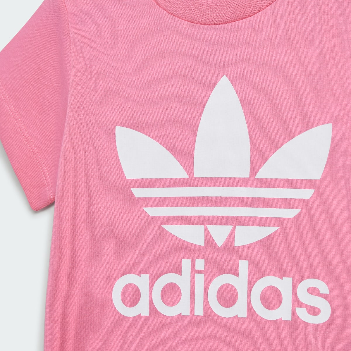 Adidas Adicolor Trefoil Tee. 4