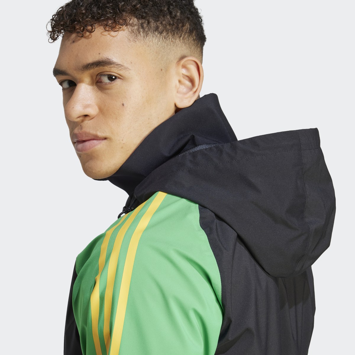 Adidas Chaqueta impermeable Jamaica Condivo 22. 7