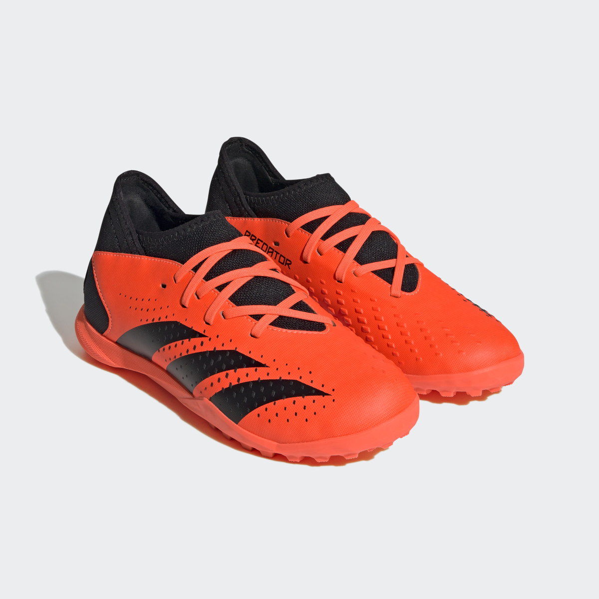 Adidas Calzado de Fútbol Predator Accuracy.3 Pasto Sintético. 5