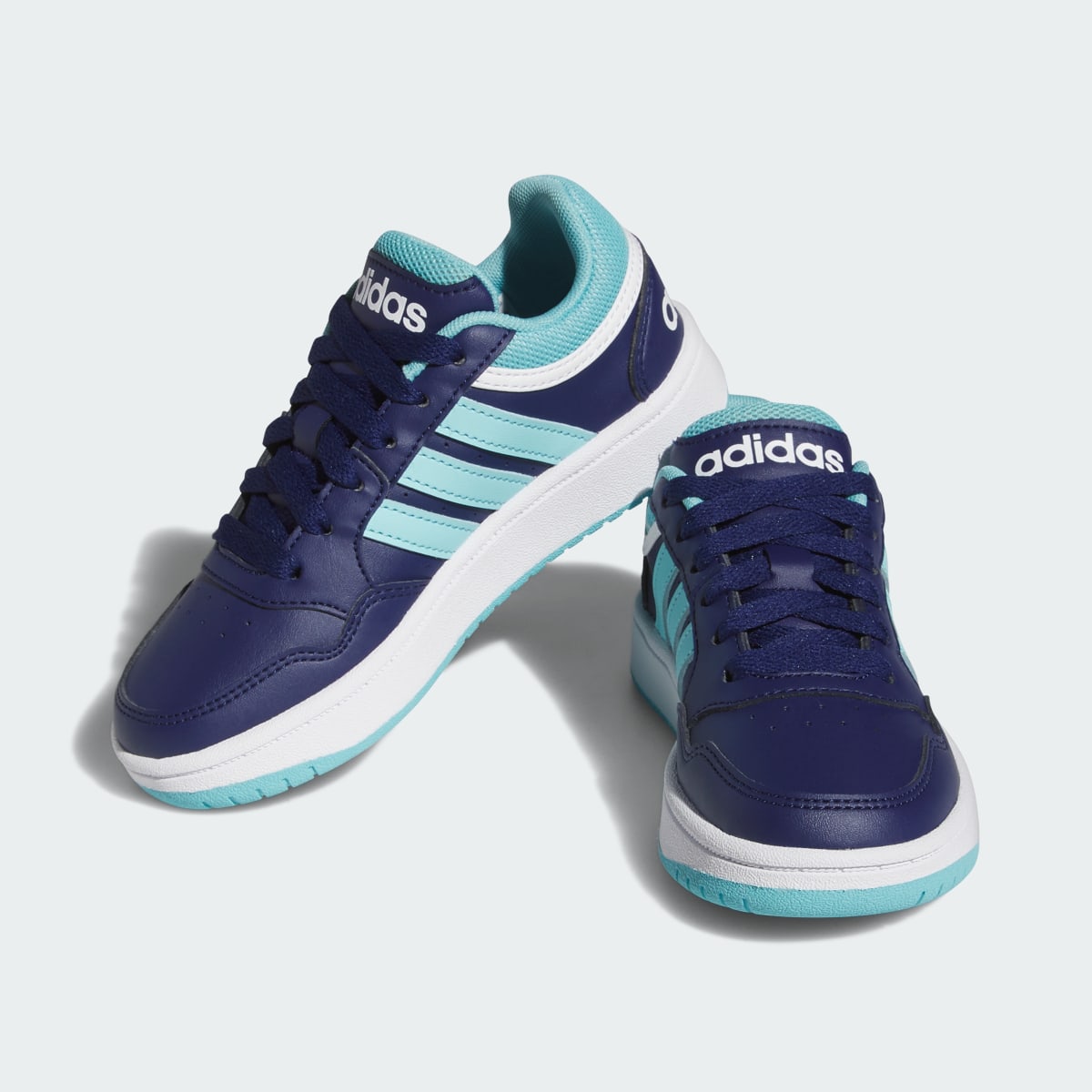 Adidas Chaussure Hoops. 5