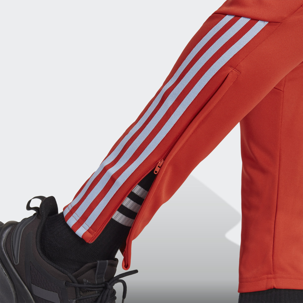 Adidas Pantalon Tiro. 6