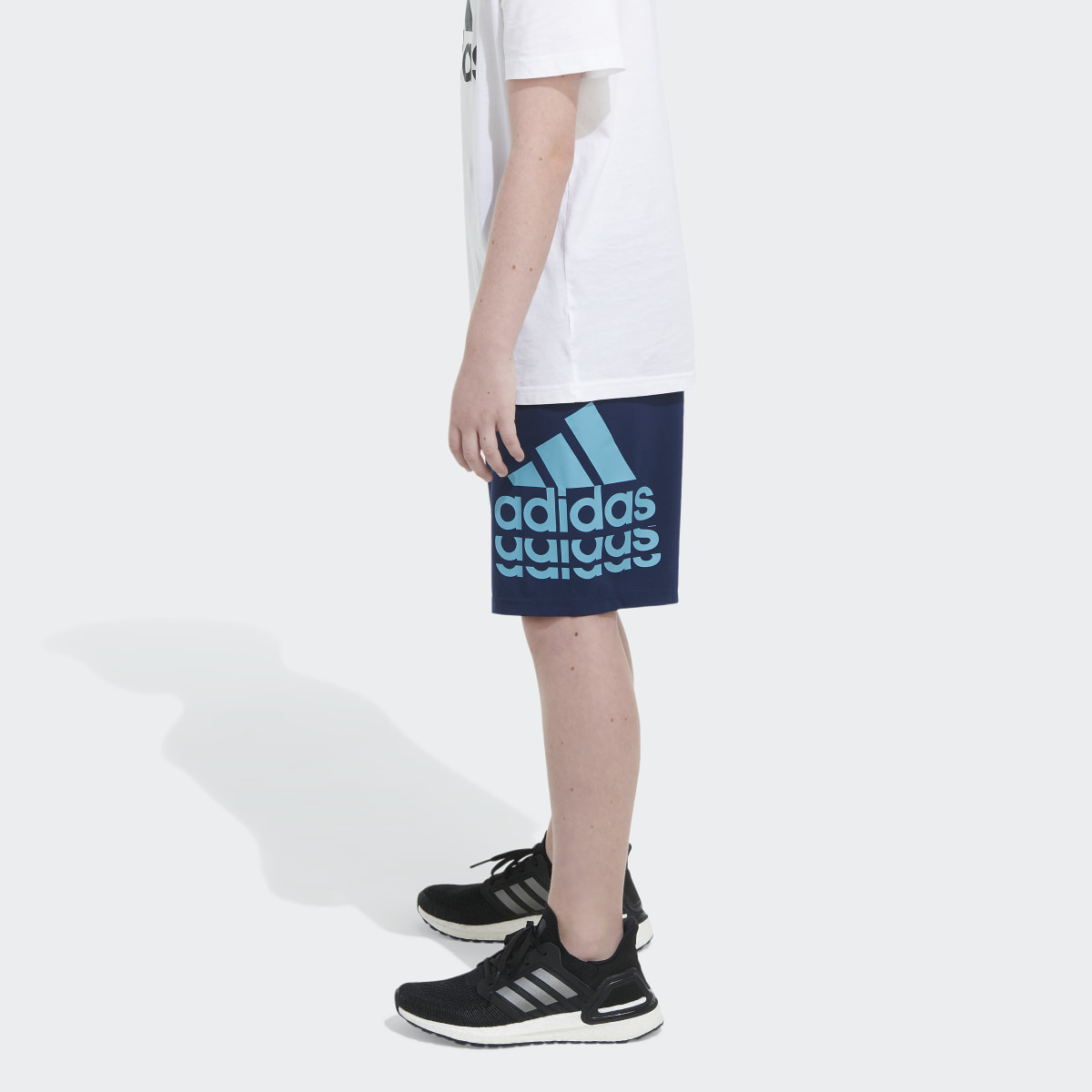 Adidas Essentials Woven Badge of Sport Shorts. 7