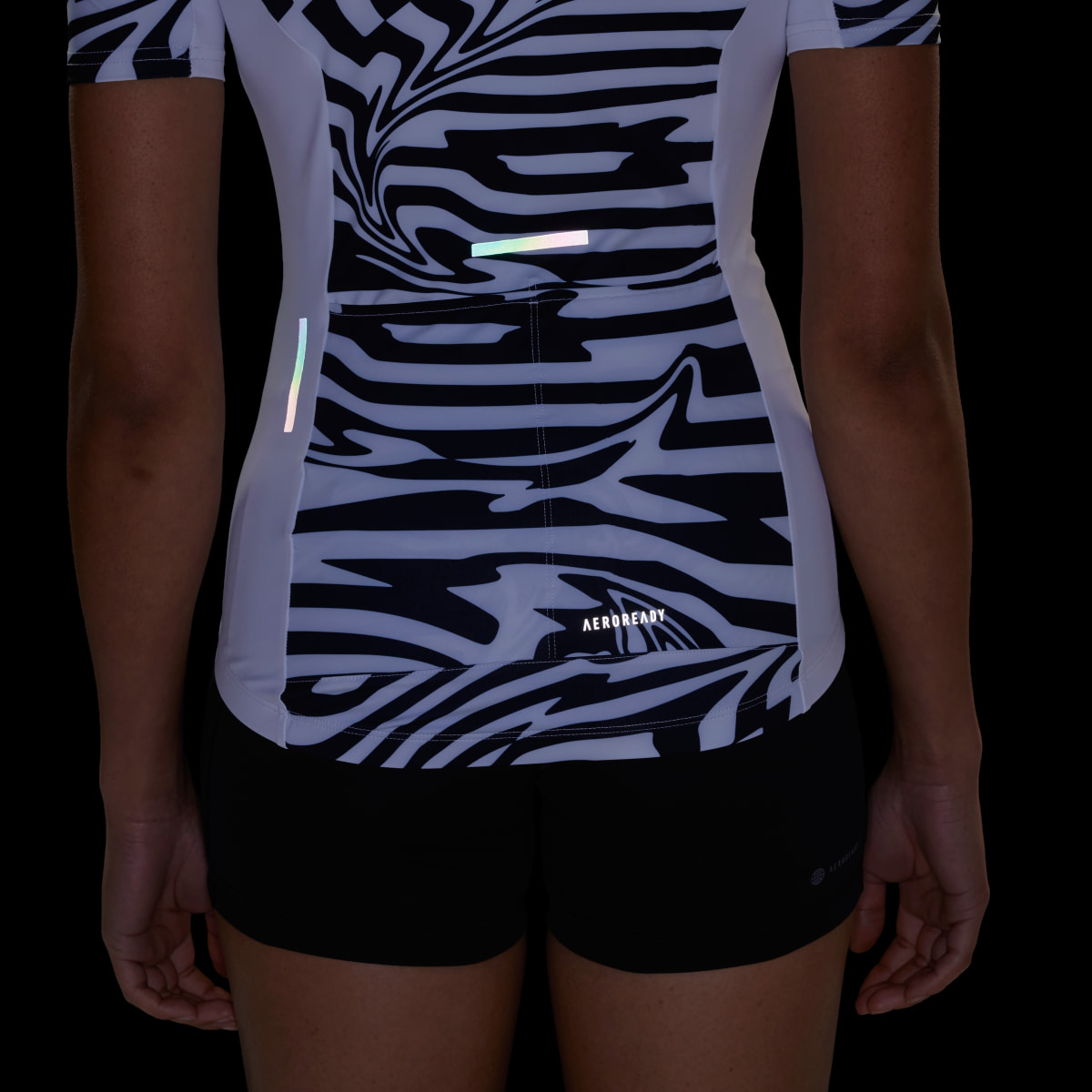 Adidas Camisola de Ciclismo Fast Zebra 3-Stripes Essentials. 7