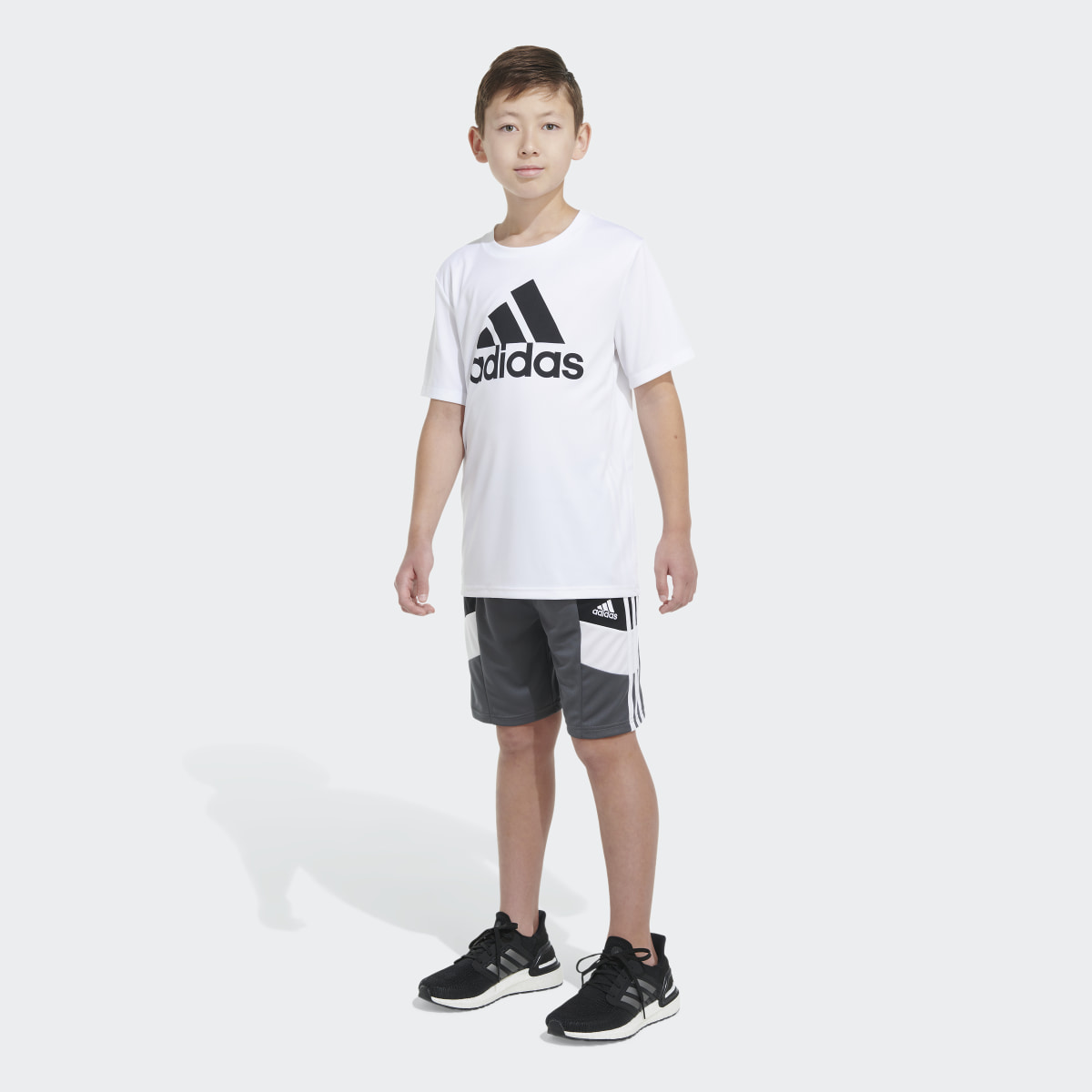 Adidas Elastic Waistband Sportswear Color Block Shorts. 5