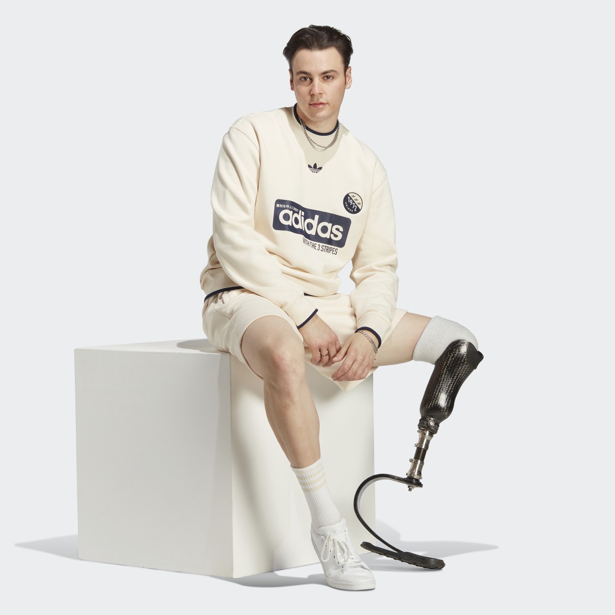 Adidas Blokepop Crewneck Sweatshirt. 4