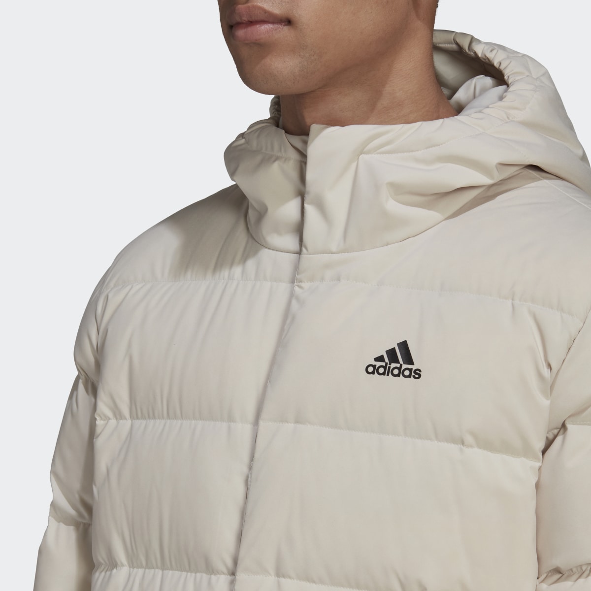 Adidas Chaqueta de plumón con capucha Helionic. 8