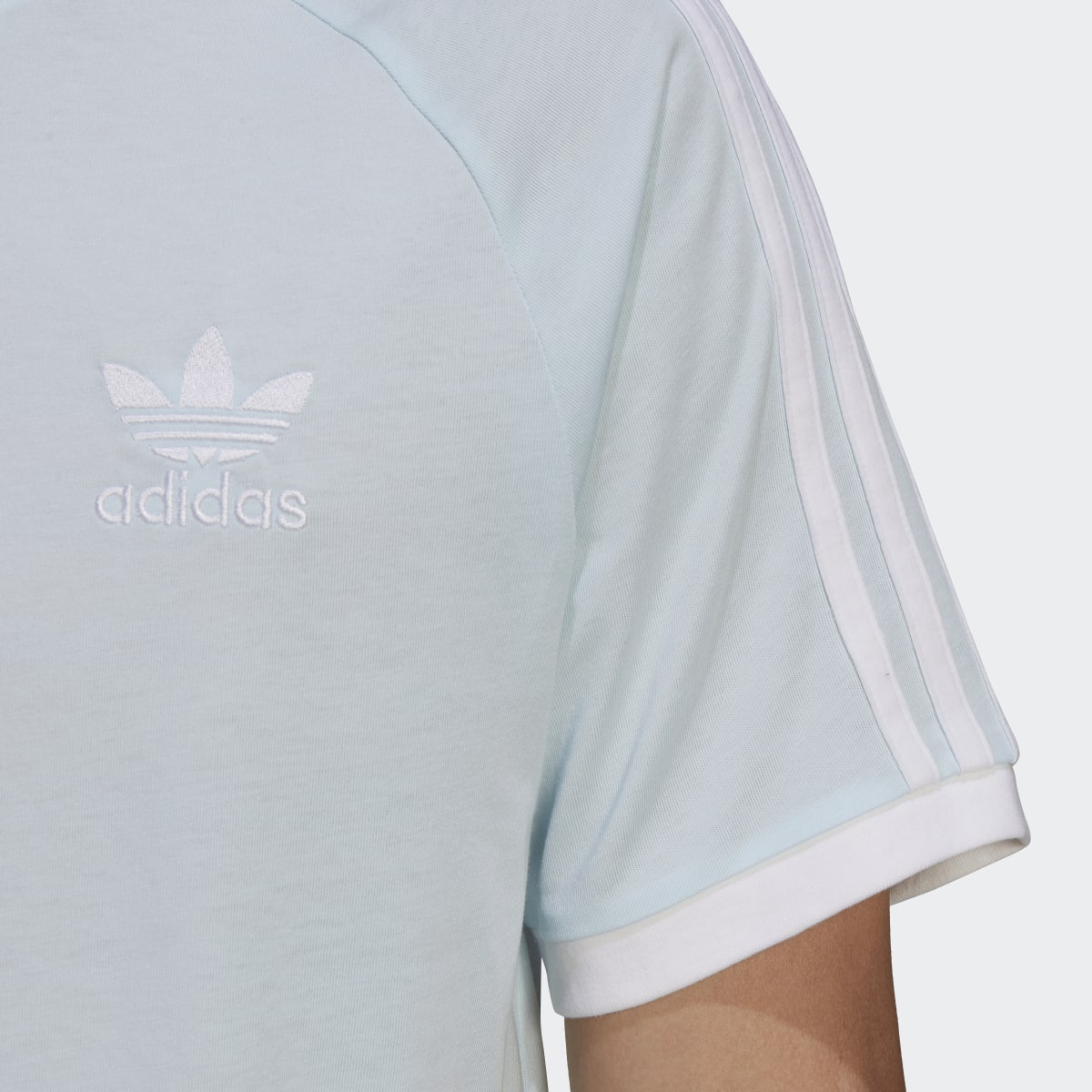 Adidas Adicolor Classics Trace Tee. 8 Adidas Adicolor Classics Trace Tee. 8