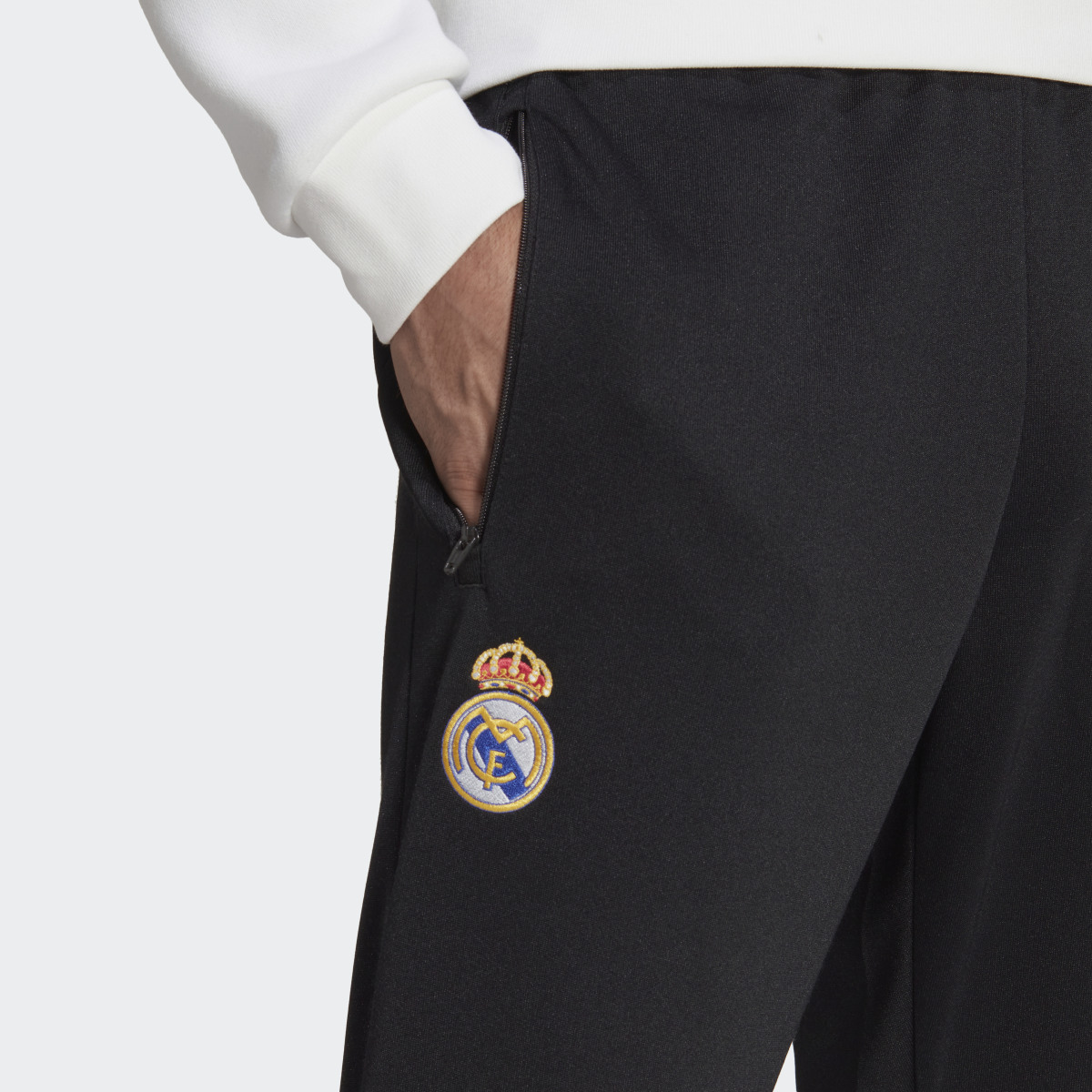 Adidas Real Madrid Essentials Trefoil Joggers. 5