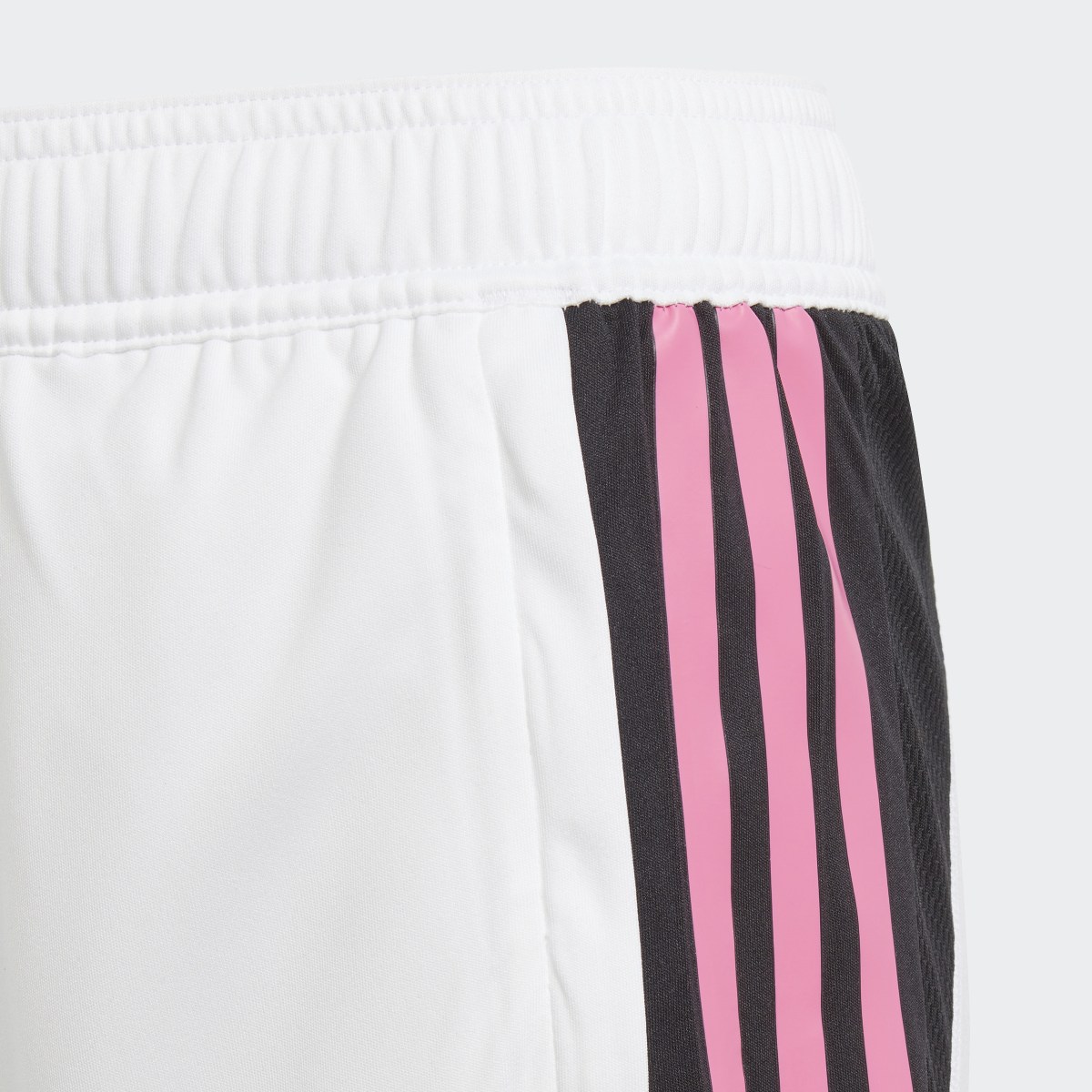 Adidas Juventus Tiro 23 Training Shorts Kids. 7