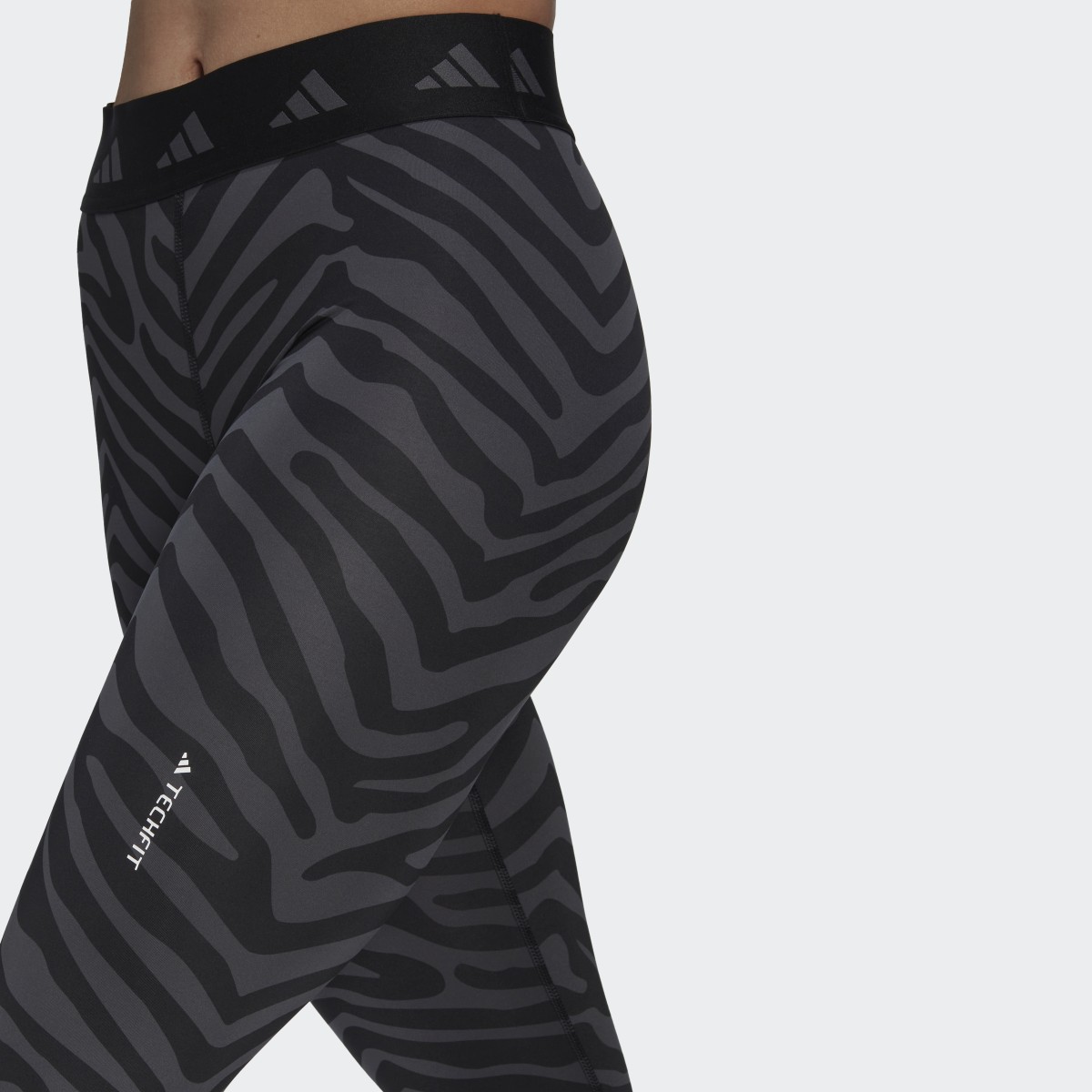 Adidas Hyperglam Techfit High-Waisted 7/8 Zebra Leggings. 5