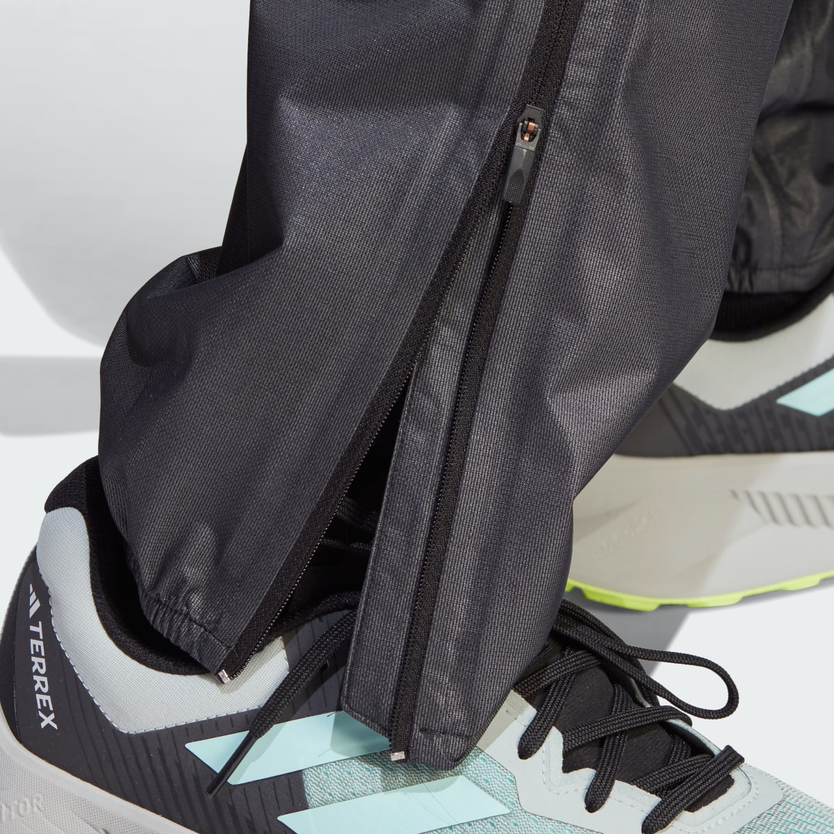 Adidas Spodnie Terrex Xperior Light 2.5-Layer Rain. 7