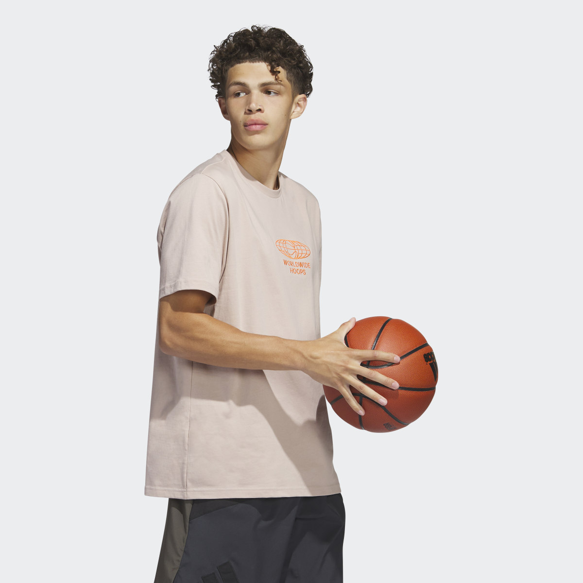 Adidas Playera Estampada Worldwide Hoops Globe Basketball. 4