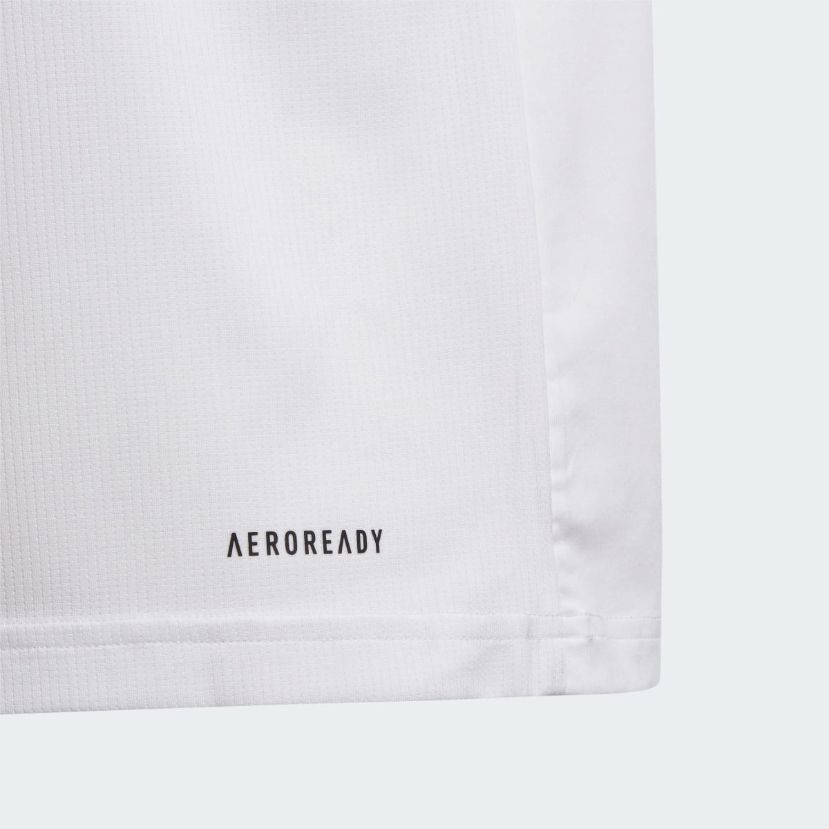 Adidas Playera Essentials AEROREADY Regular-Fit Logo. 4