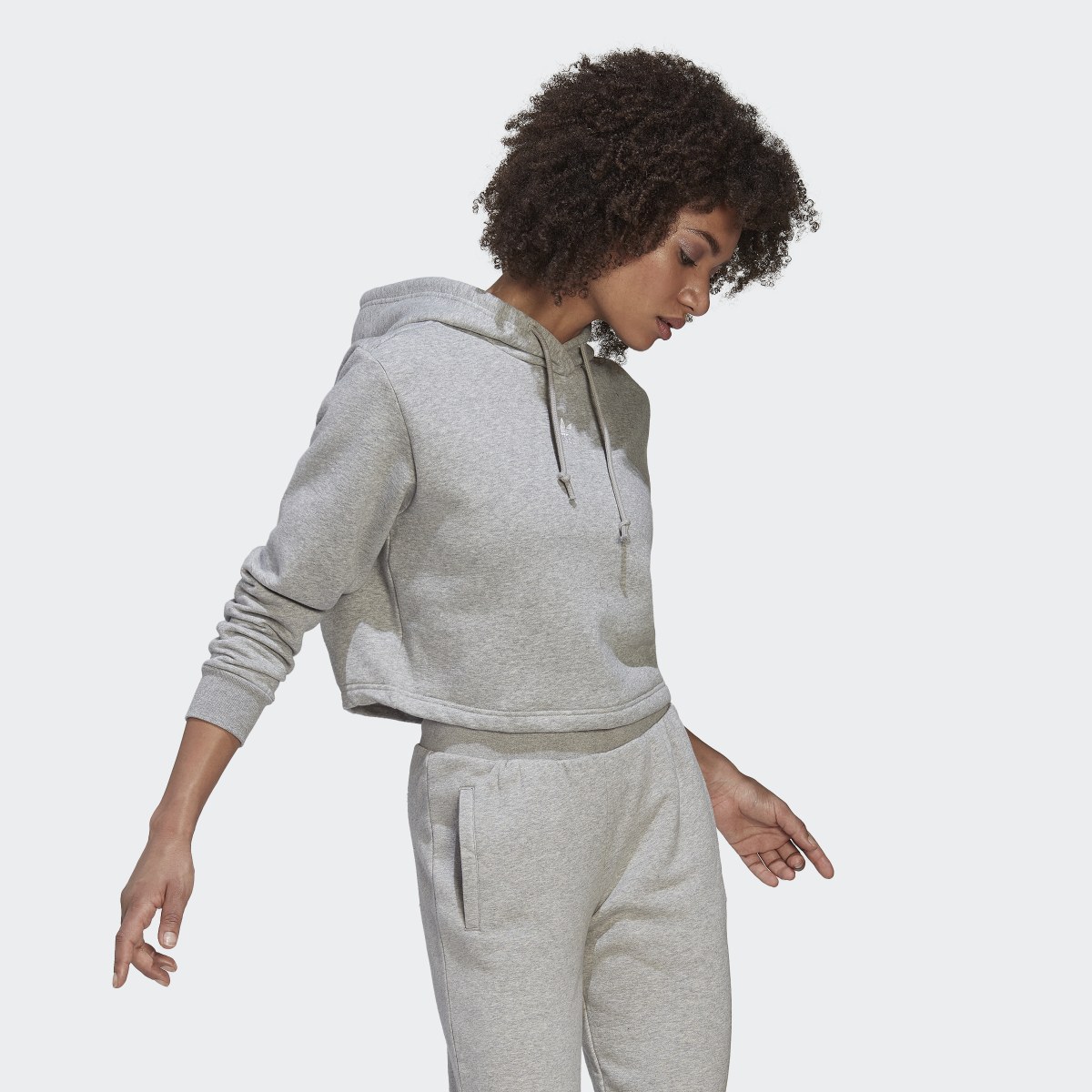 Adidas Sweat-shirt à capuche court en molleton Adicolor Essentials. 4