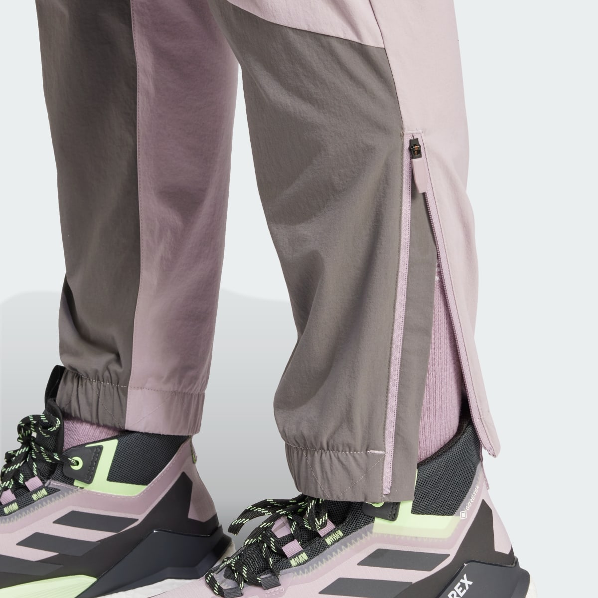 Adidas Pantalon de randonnée Terrex Utilitas Zip-Off. 8