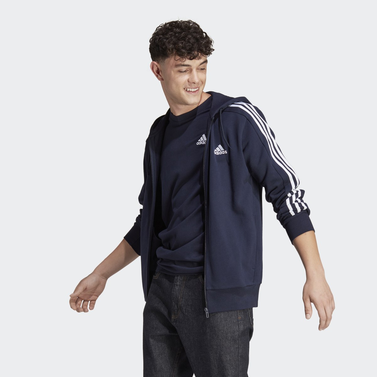 Adidas Chaqueta con capucha Essentials French Terry 3 bandas. 4