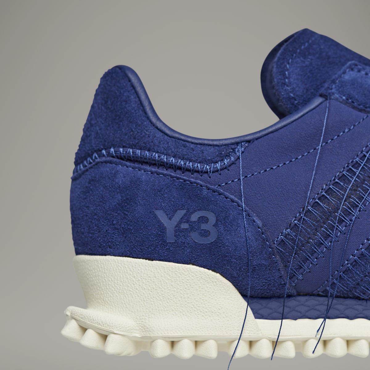 Adidas Y-3 Marathon Trail. 11