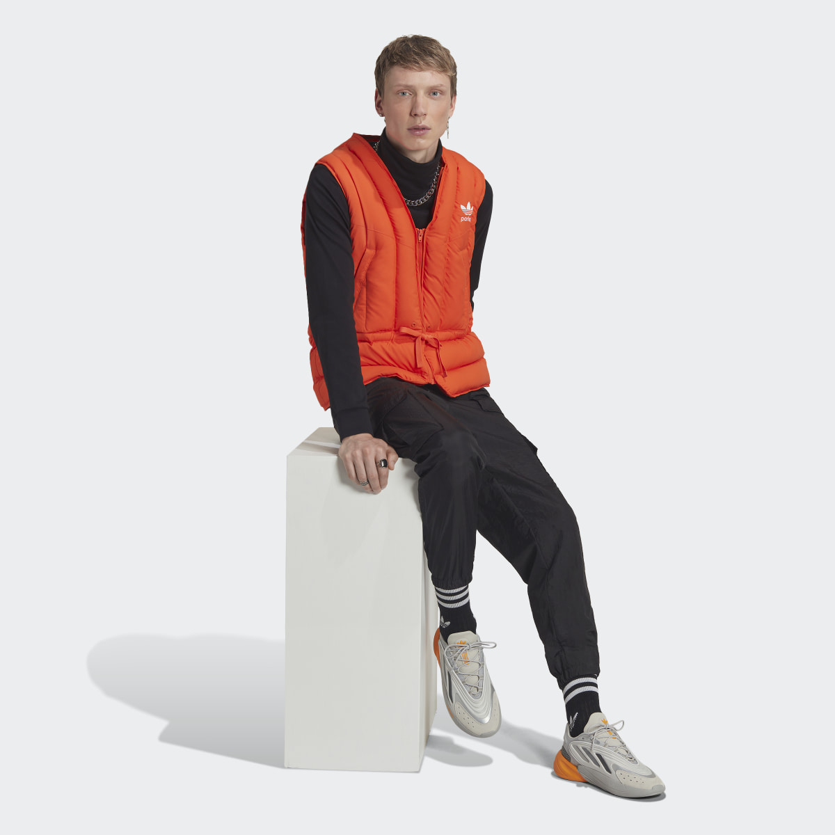 Adidas Adicolor Parley Vest (Gender Neutral). 4
