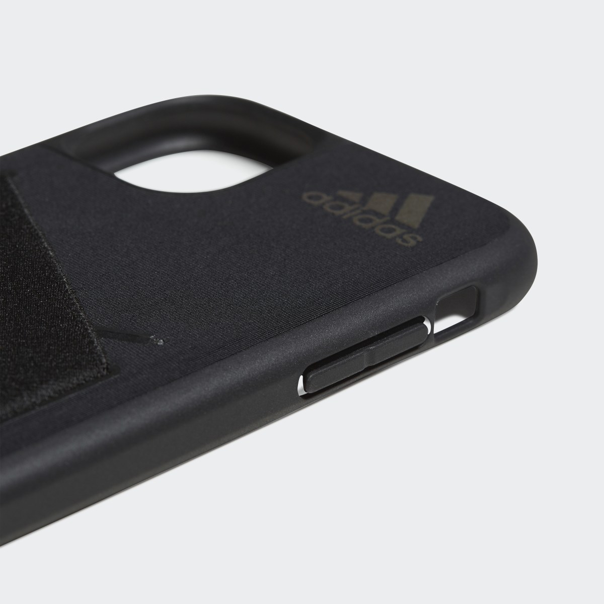 Adidas Molded Pocket Case iPhone 2019 6.1 Inch. 6