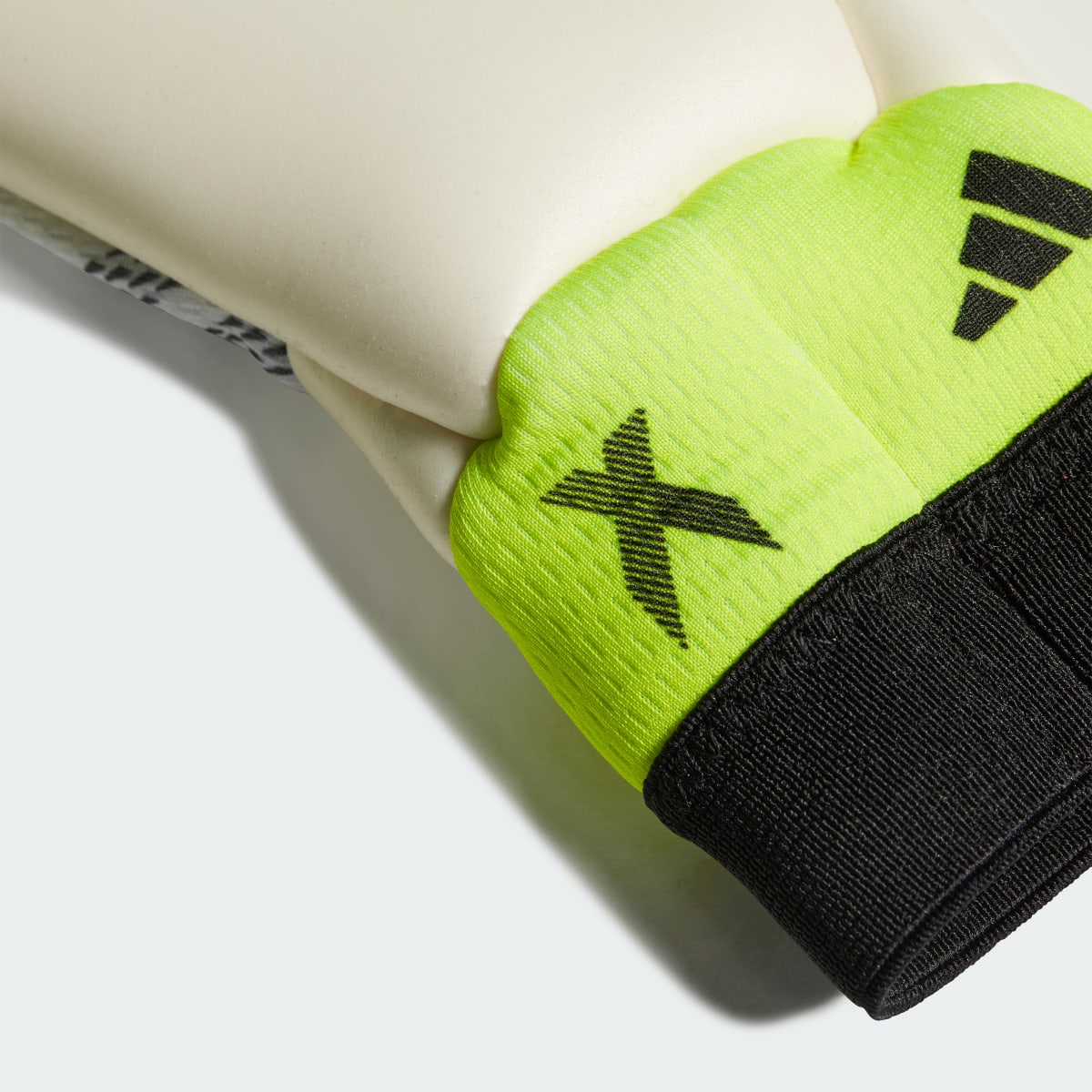 Adidas X League Gloves Kids. 4