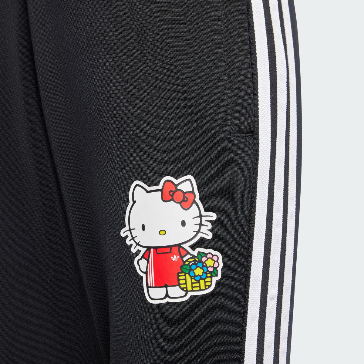 Adidas Originals x Hello Kitty SST Set. 8