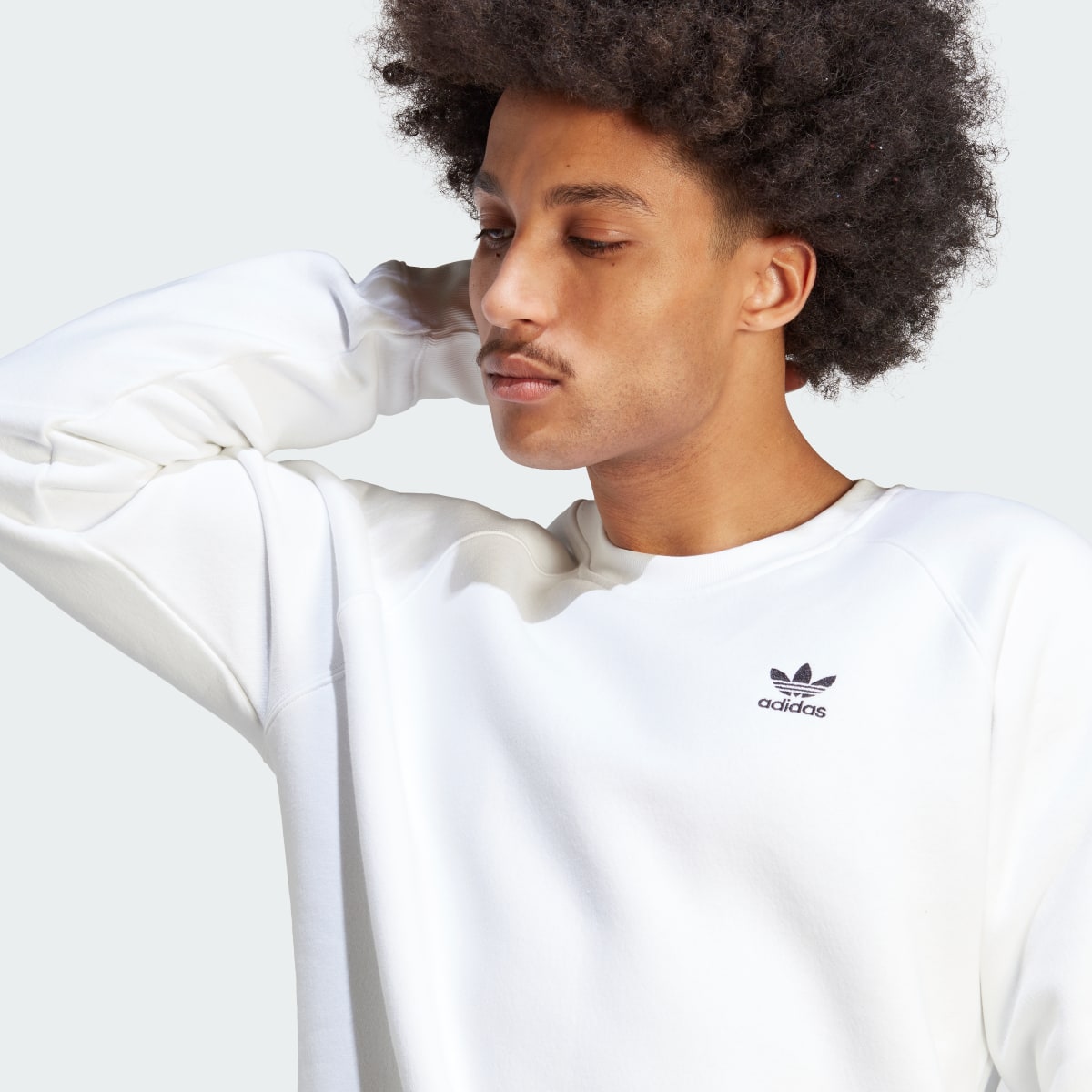 Adidas Trefoil Essentials Crewneck. 6