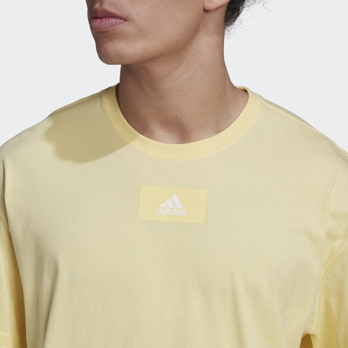 Adidas Playera Essentials FeelVivid Hombro Caído. 6