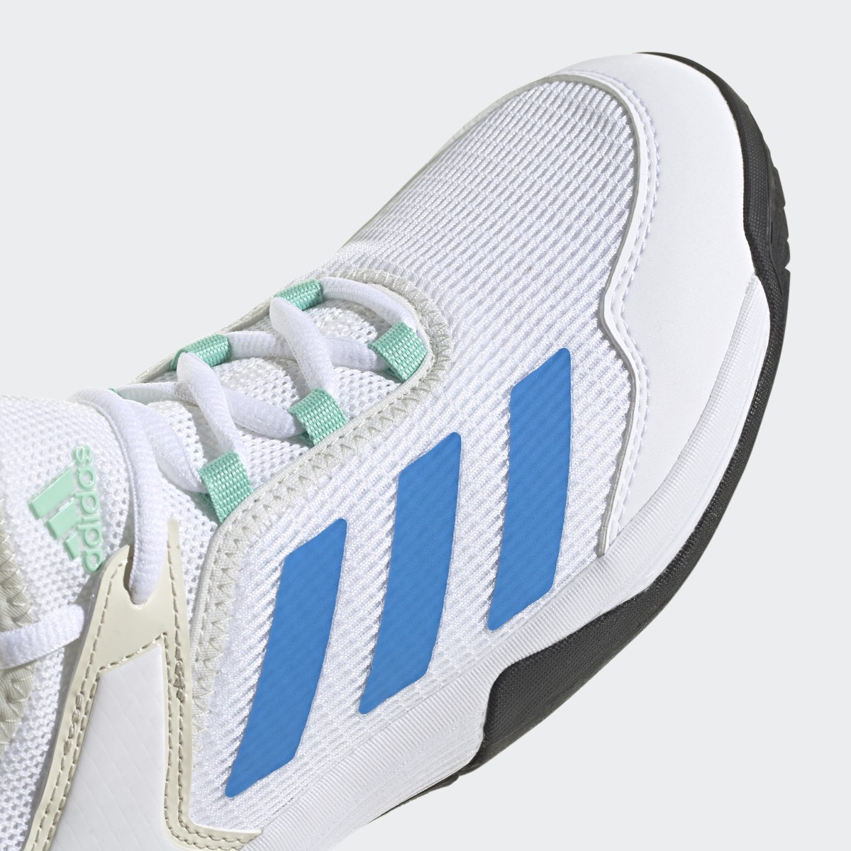 Adidas Chaussure enfants Ubersonic 4. 10