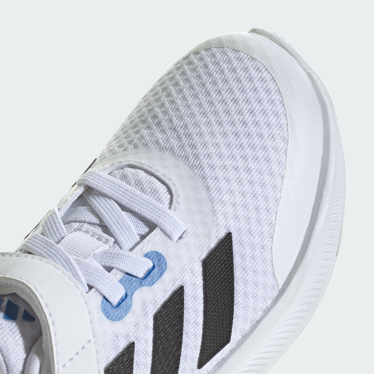 Adidas Chaussure à lacets élastiques et scratch RunFalcon 3.0. 9