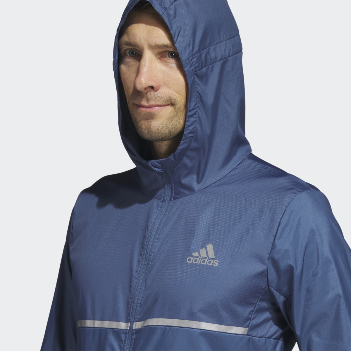 Adidas Chaqueta Own the Run. 6